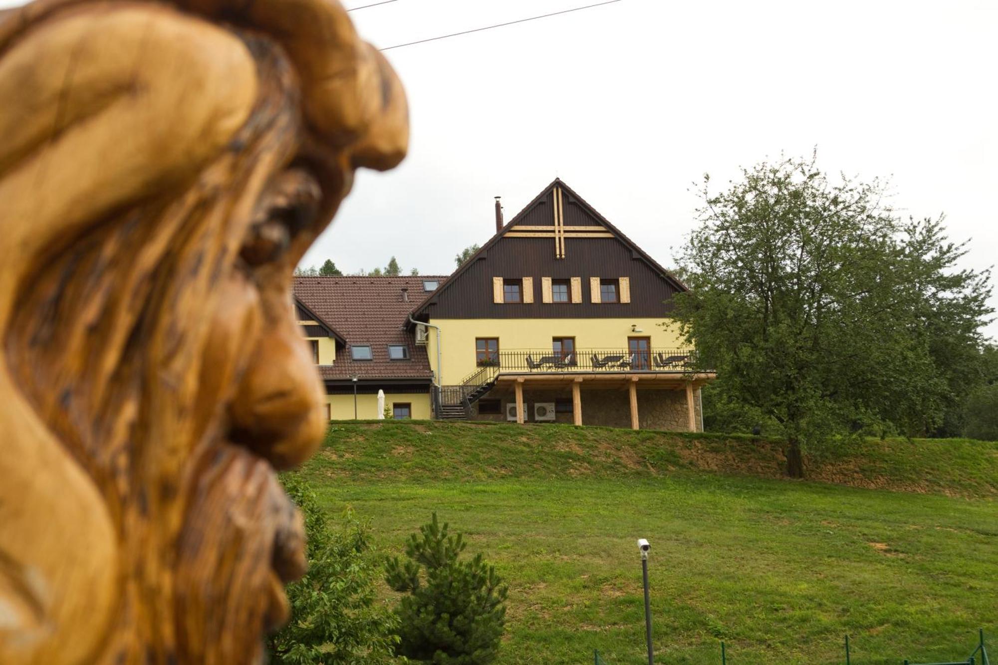 Penzion Malovany Osvetimany Exterior foto