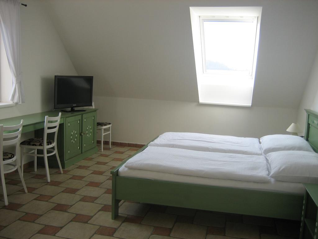 Penzion Malovany Osvetimany Habitación foto